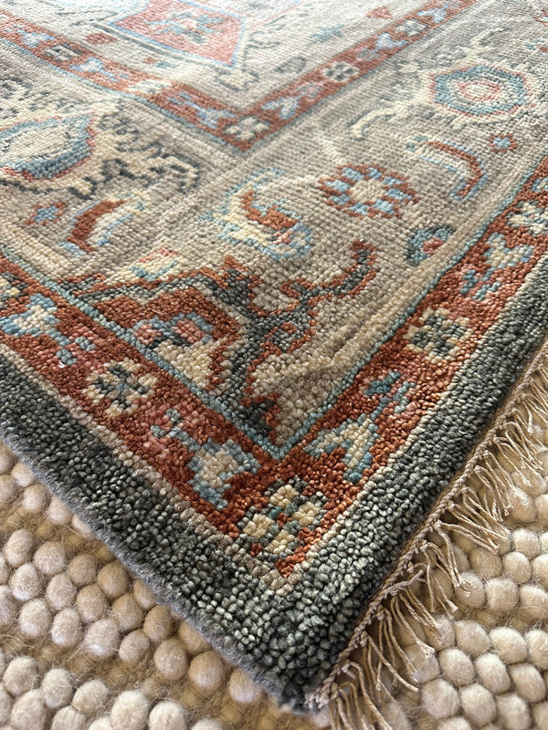 Elizabeth Gordon 8x9.9 Grey Hand-Knotted Oriental Rug