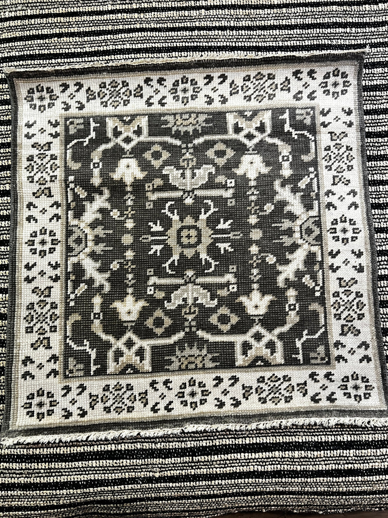 Kara Adam Grey and Silver Hand-Knotted Oushak Rug 2.9x2.9 | Banana Manor Rug Company