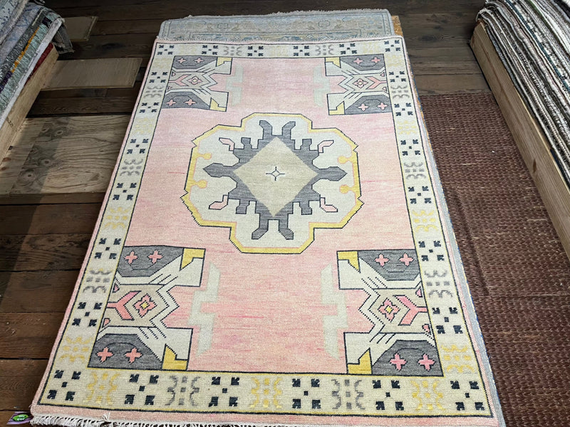 Anima 5x7 Light Pink Hand-Knotted Oushak Rug | Banana Manor Rug Company