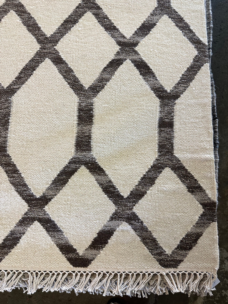 Fisher Heights Handwoven White and Brown Durrie Rug (Multiple Sizes) CLEARANCE