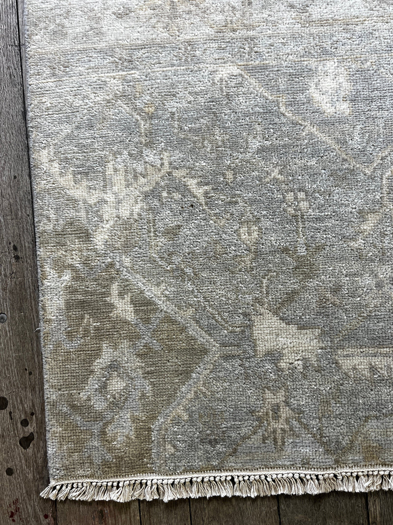 "Lieke" Grey Hand-Knotted Oushak Sample 8x10 | Banana Manor Rug Company