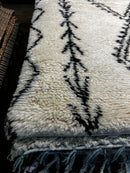 Abdelghafour 4.6x6.6 White and Black Hand-Knotted Moroccan Style Rug | Banana Manor Rug Factory Outlet