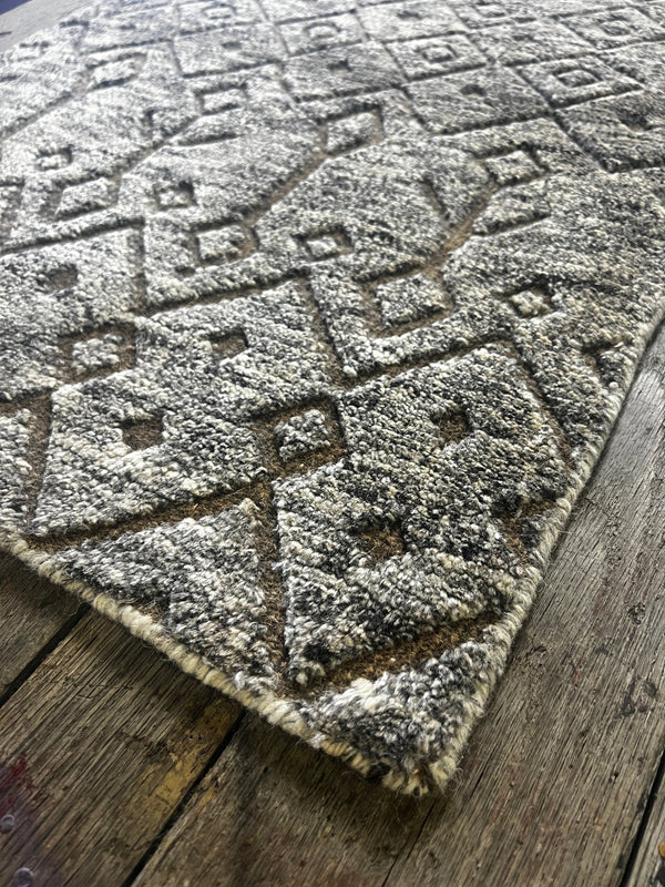 "Alarice" Grey Hand-Knotted Modern 8x10 | Banana Manor Rug Company