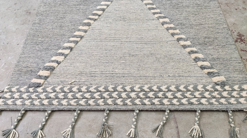 Alba August 5x7.6 Grey Hand-Tufted Rug | Banana Manor Rug Company