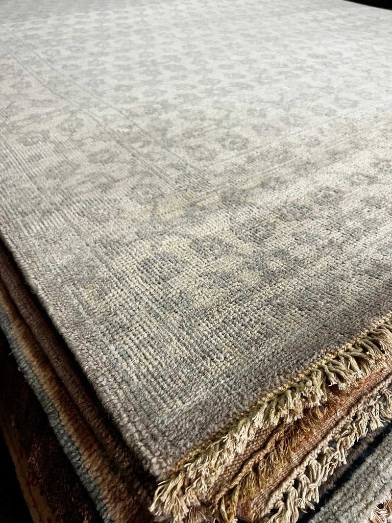 Alexis Pearl Silver and Grey Hand-Knotted Lichi Rug 6x9 | Banana Manor Rug Company