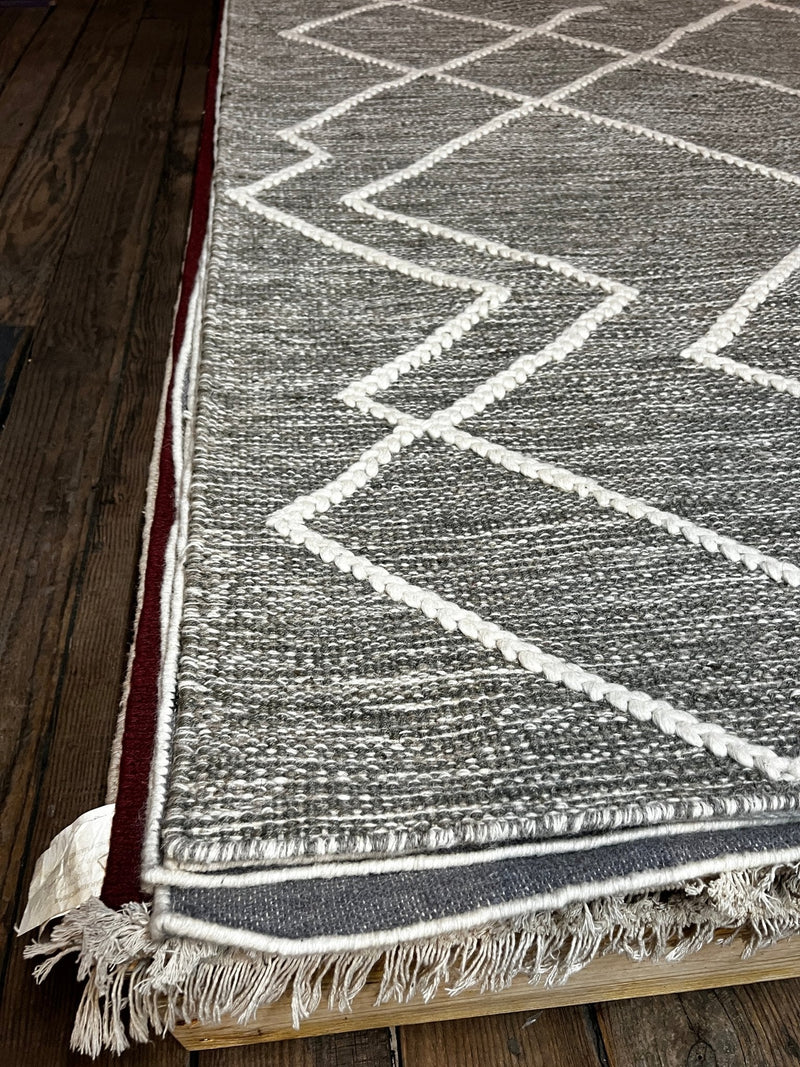 Alphonso Marina Grey and White Handwoven Modern Durrie Rug (Multiple Sizes) | Banana Manor Rug Factory Outlet