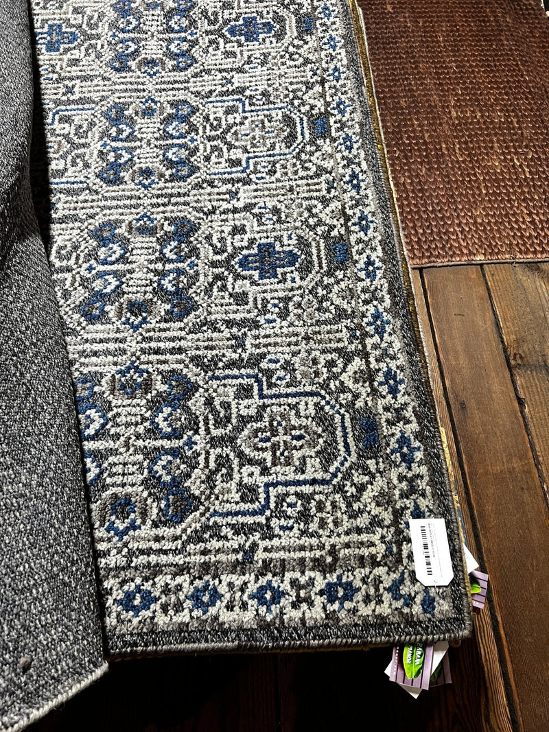 Andrea Berntzen 5.6x8 Blue and Natural Hand-Knotted Modern Rug | Banana Manor Rug Factory Outlet