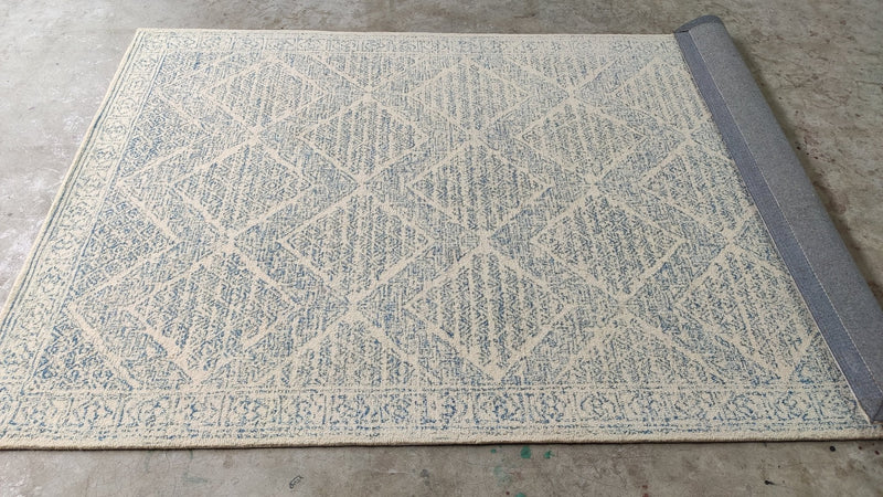 Anne Parillaud 5x7.6 Ivory and Blue Hand-Tufted Rug | Banana Manor Rug Company