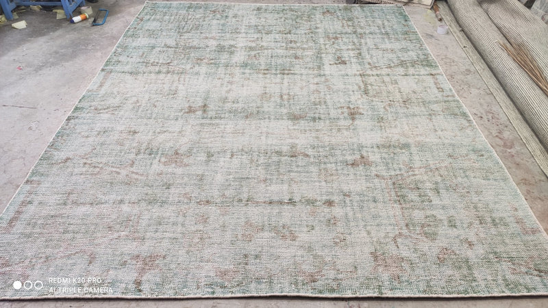 Antonelli 8x10.3 Light Green Hand-Knotted Modern Rug | Banana Manor Rug Company