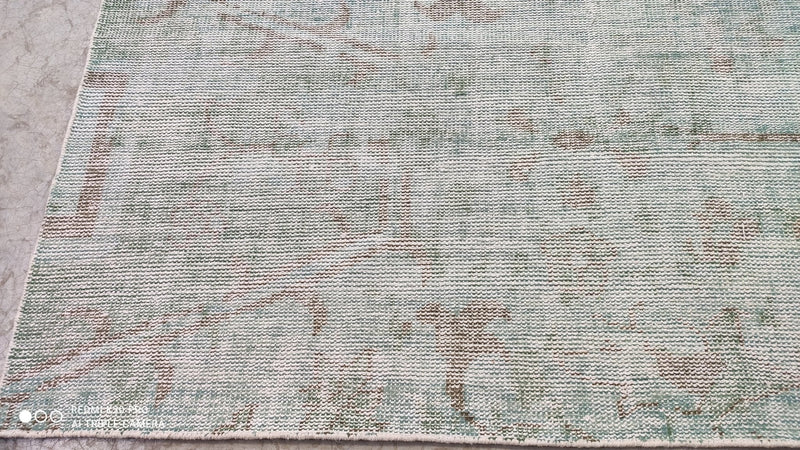 Antonelli 8x10.3 Light Green Hand-Knotted Modern Rug | Banana Manor Rug Company