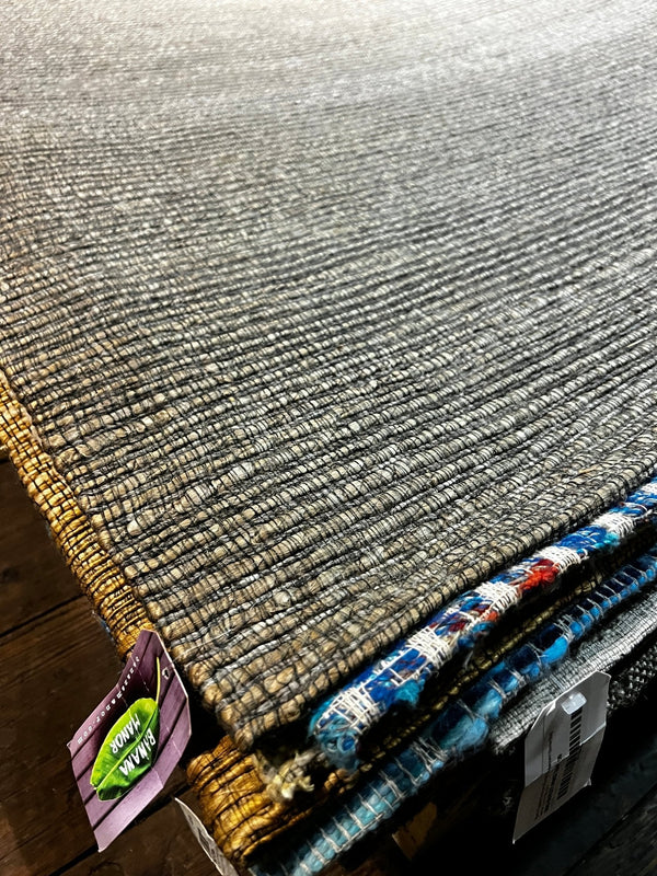 Ashen 5.3x7.6 Grey Loop Handwoven Durrie Rug | Banana Manor Rug Factory Outlet