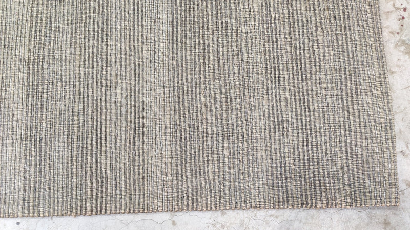 Ashen 5.3x7.6 Grey Loop Handwoven Durrie Rug | Banana Manor Rug Company