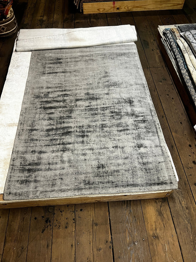 Aunt Em 4.6x6.6 Viscose Rug | Banana Manor Rug Factory Outlet