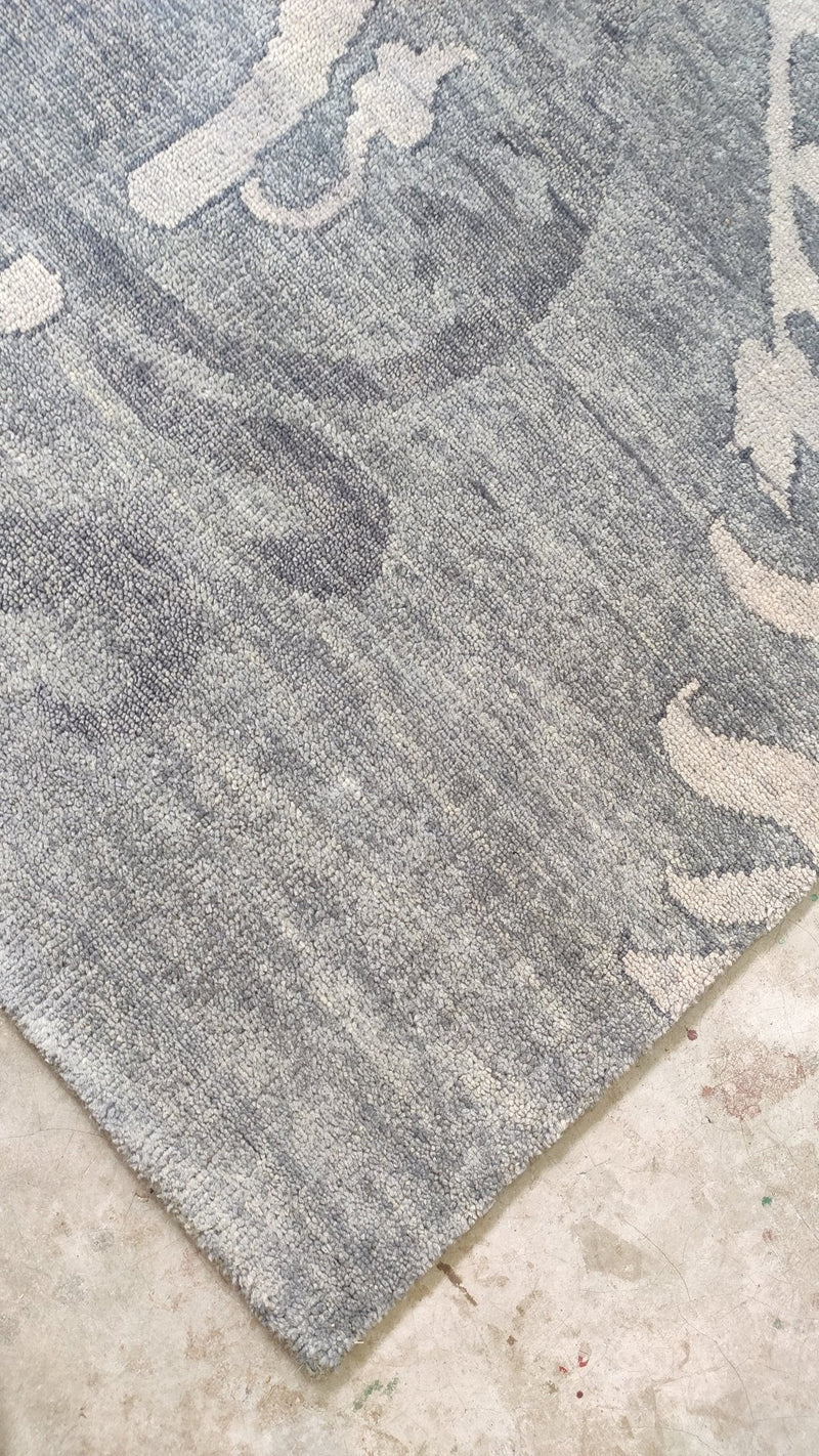 Belphoebe 5x8 Silver and Grey Hand-Knotted Modern Rug | Banana Manor Rug Company