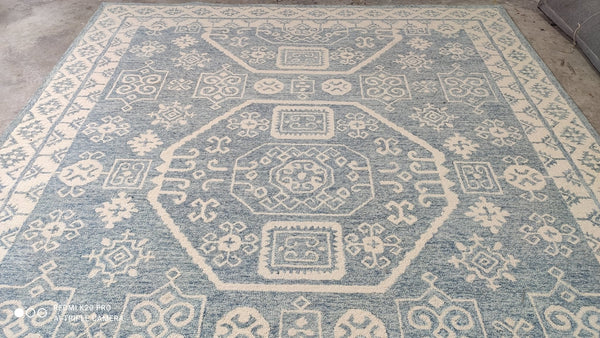 Beth Heiden 8x10 Blue and IVory Hand-Tufted Looped Rug | Banana Manor Rug Company