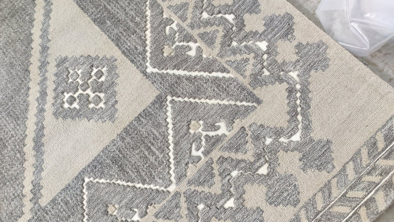 Bijou 10x13 Silver and Grey Hand-Tufted Rug | Banana Manor Rug Company