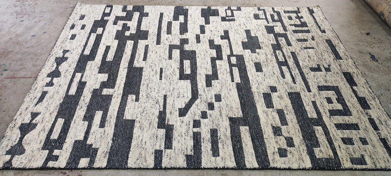 Billy James Hand-Knotted White and Black Modern 5.6x7.6 | Banana Manor Rug Company