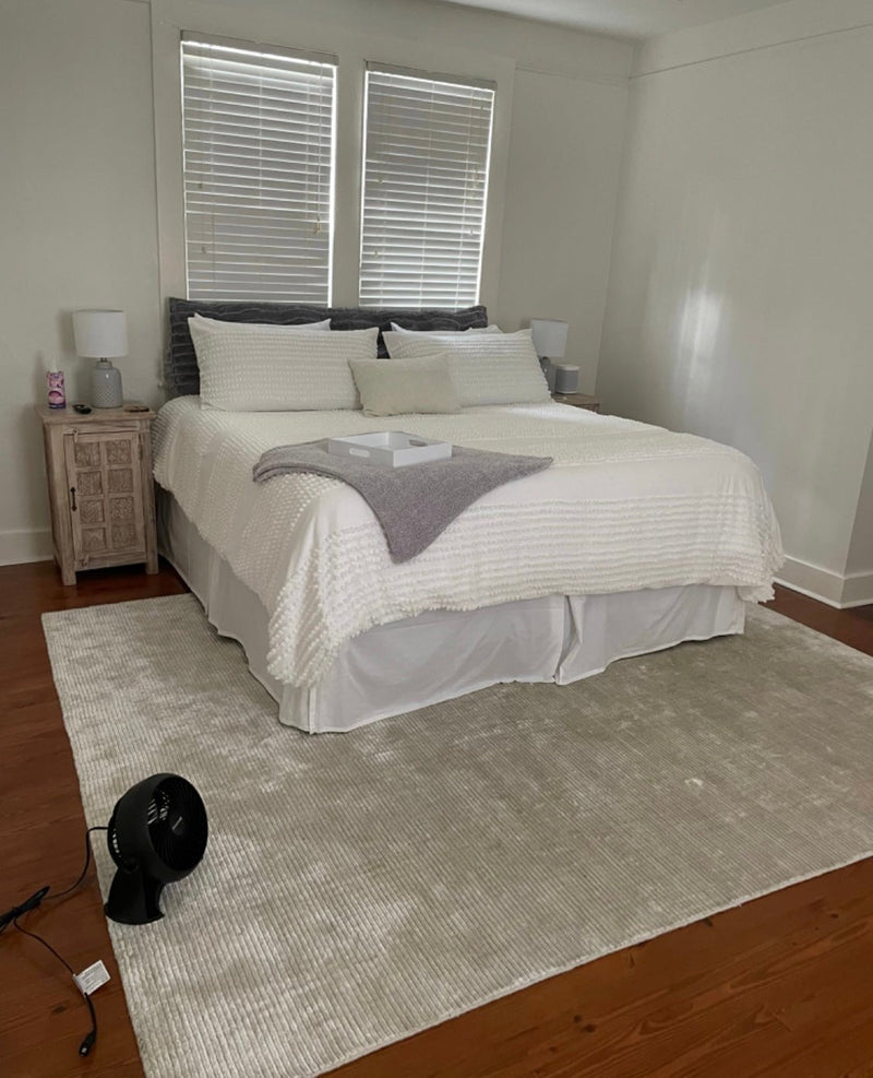 Brett Handwoven Off White Viscose Rug | Banana Manor Rug Factory Outlet