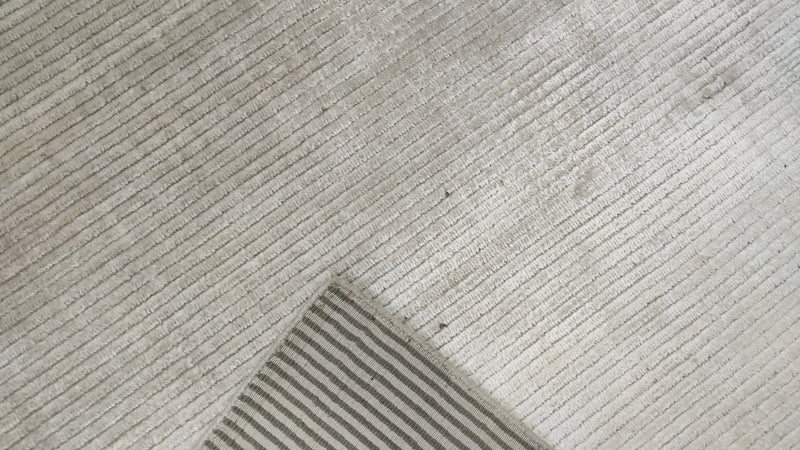 Brett Handwoven Off White Viscose Rug | Banana Manor Rug Company