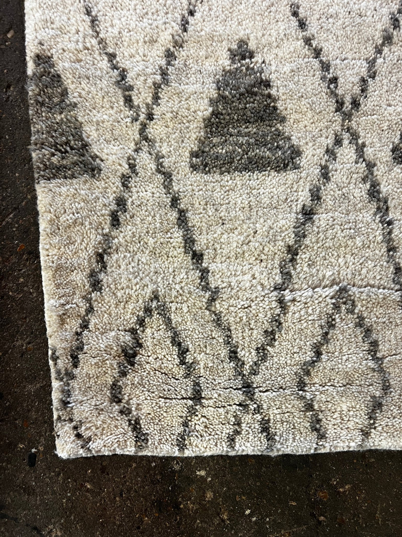 Bryan Brown Hand-Knotted Berber Runner Ivory and Grey (Various Sizes) | Banana Manor Rug Factory Outlet