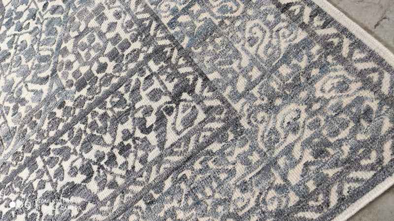 Carlos Monzon 9x12 Grey and Ivory Hand-Knotted Rug | Banana Manor Rug Company