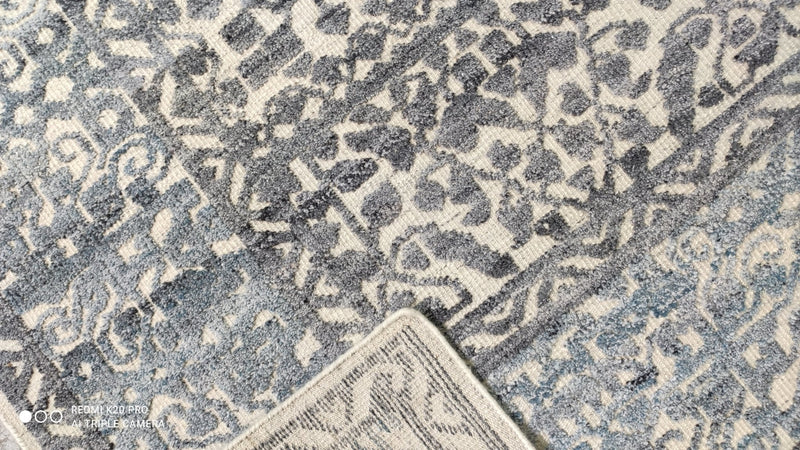 Carlos Monzon 9x12 Grey and Ivory Hand-Knotted Rug | Banana Manor Rug Company