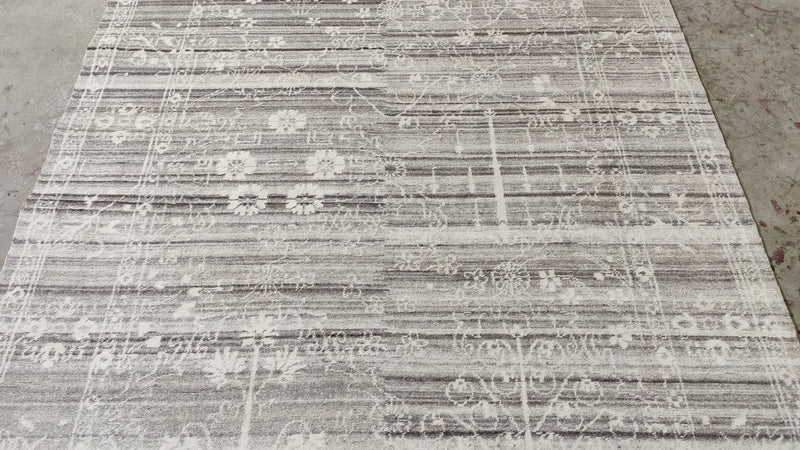 Cecilia 5x7.9 Silver and Grey Oushak Rug | Banana Manor Rug Company