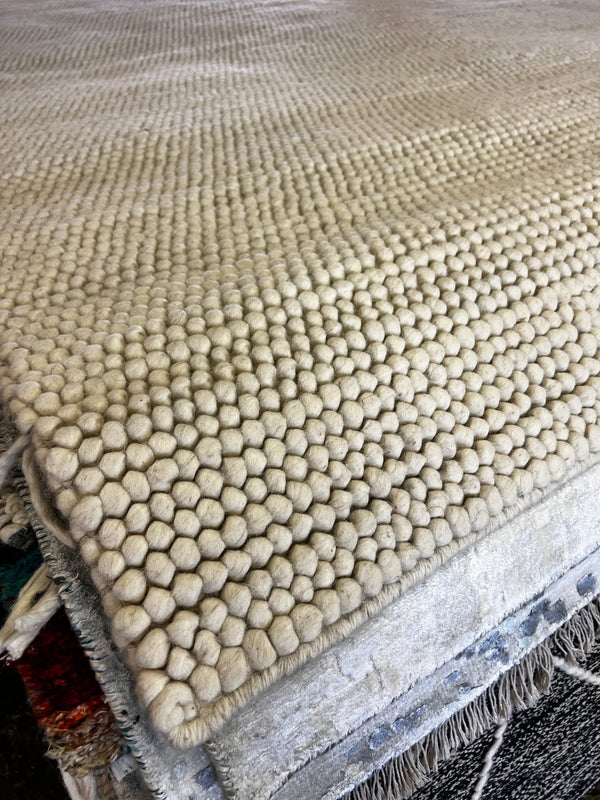 Charles Dibdin Handwoven Wool Durrie Ivory Loop ball 7.6x10 | Banana Manor Rug Factory Outlet