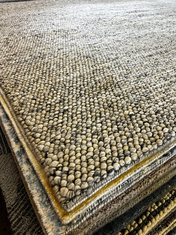 Charlotte Lennox Handwoven Wool Durrie Natural Grey Loop Ball 9x12.6 | Banana Manor Rug Company