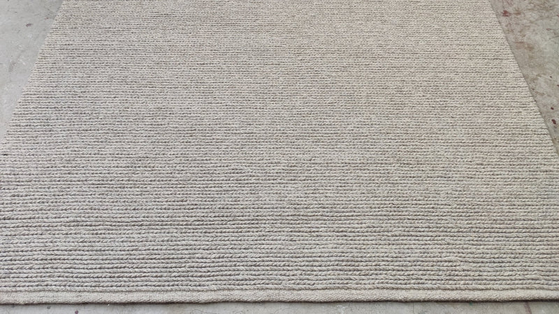 Cimorene 5.3x7.6 Grey Handwoven Soumak Rug | Banana Manor Rug Company