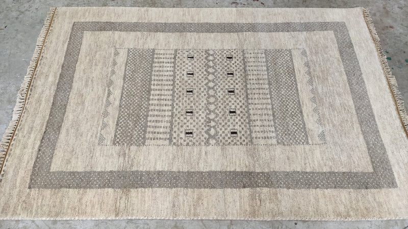 Daffodil 4x6 Beige Hand-Knotted Rug | Banana Manor Rug Company