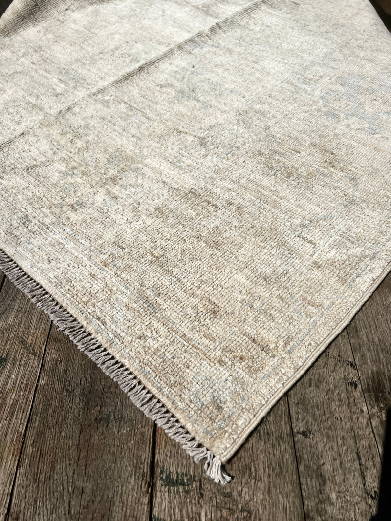 Damsa Hand-Knotted White Washed Afghani Oushak Rug 8x10 | Banana Manor Rug Company