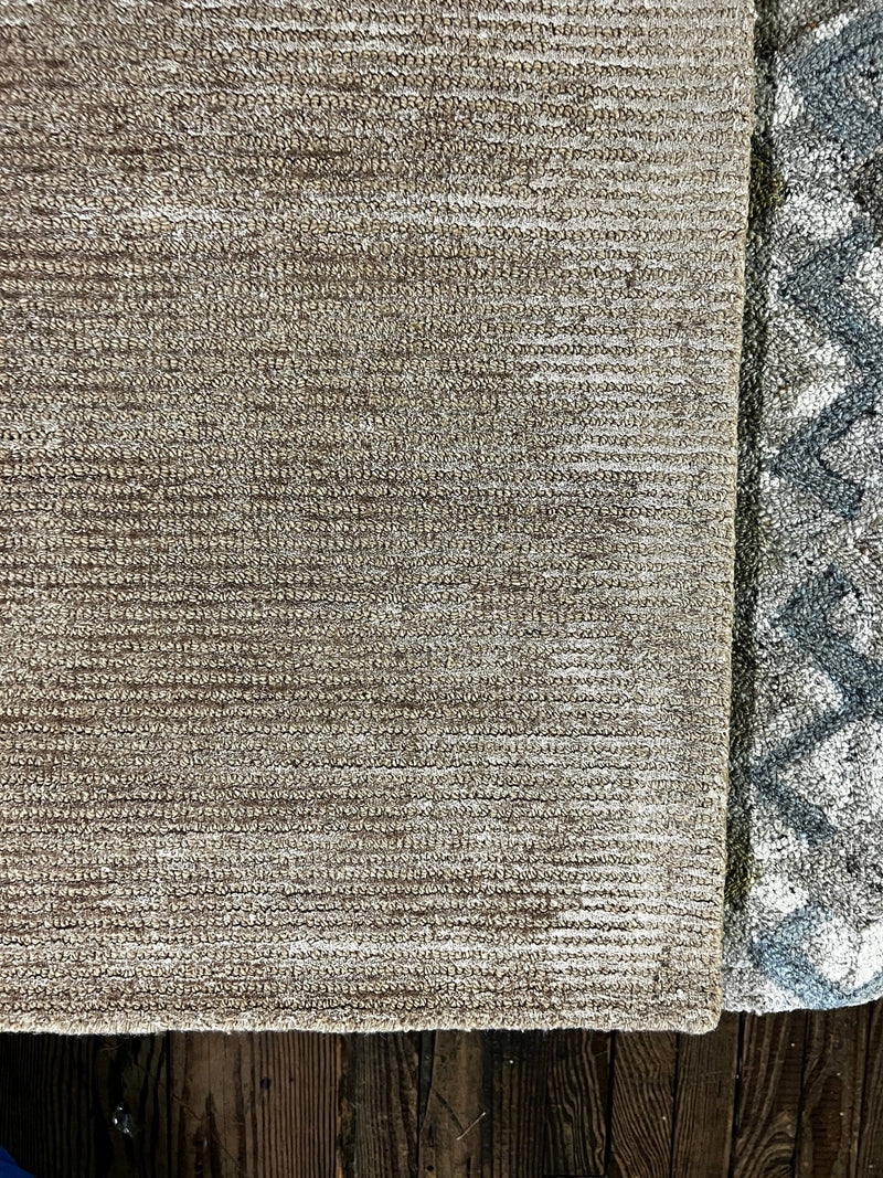 Ellen Hillingsø 2x5 Hand-Tufted Rug | Banana Manor Rug Factory Outlet