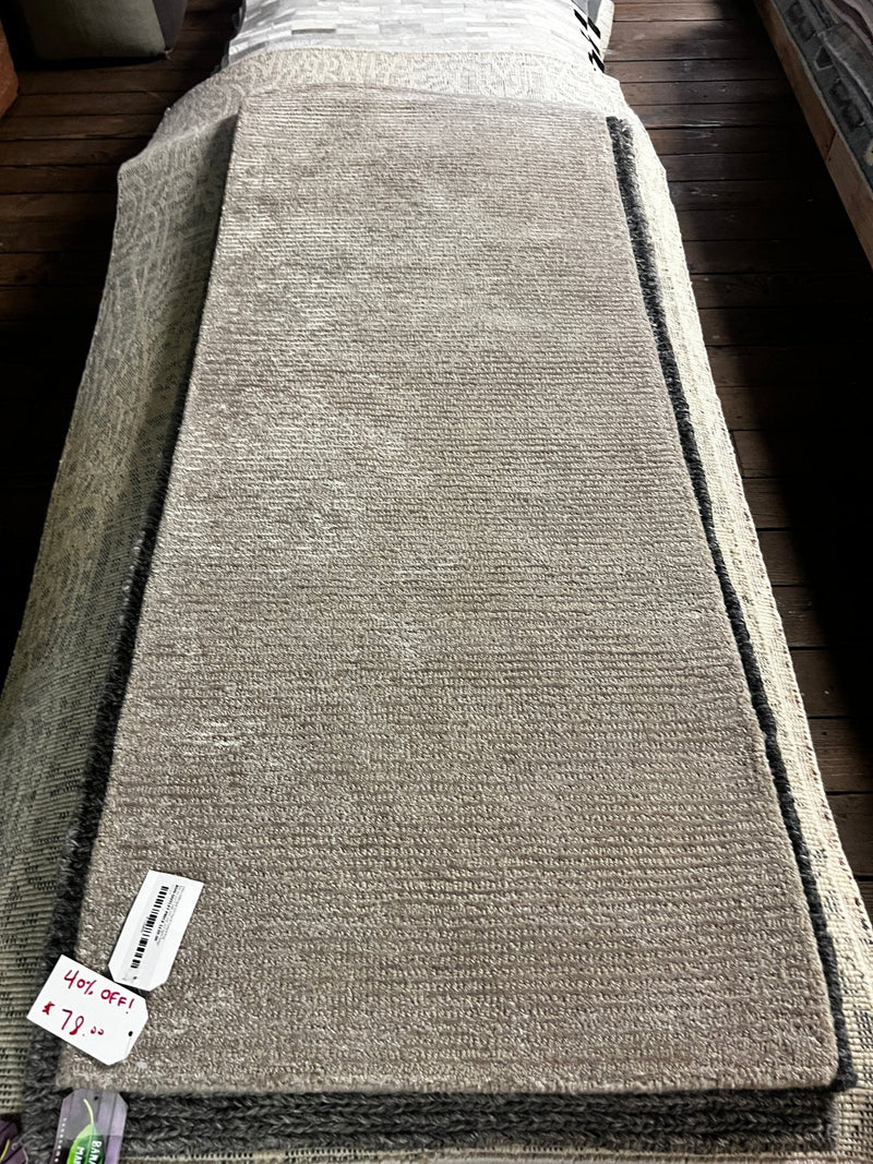 Ellen Hillingso 2x5 Hand-Tufted Rug | Banana Manor Rug Factory Outlet