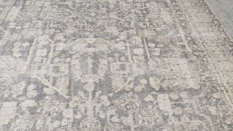 Erica 8x10 Hand-Knotted Grey Oushak Rug | Banana Manor Rug Company