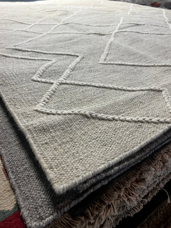 Finn O'Leary 8.3x10 Beige and Cream Handwoven Modern Durrie Rug | Banana Manor Rug Factory Outlet