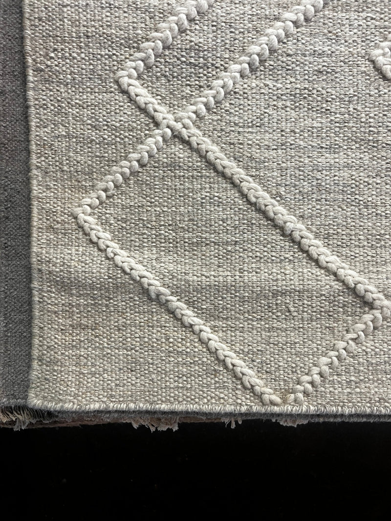 Finn O'Leary 8.3x10 Beige and Cream Handwoven Modern Durrie Rug | Banana Manor Rug Factory Outlet