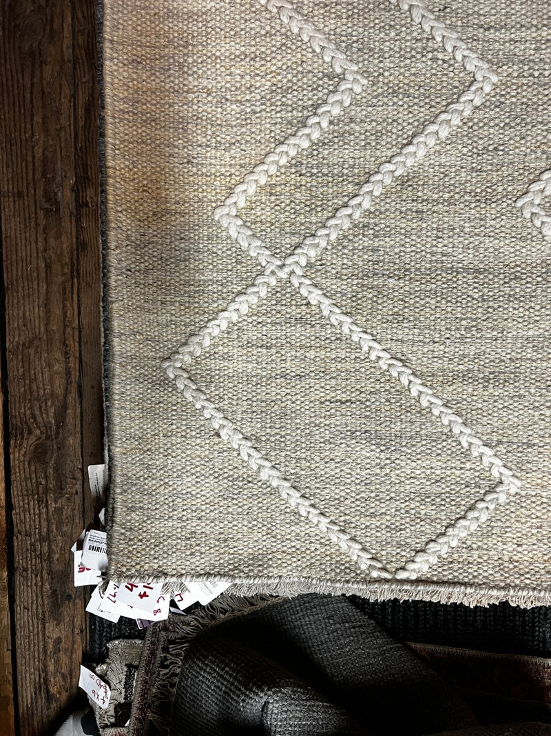 Finn O'Leary 8.3x10 Beige and Cream Handwoven Modern Durrie Rug | Banana Manor Rug Factory Outlet