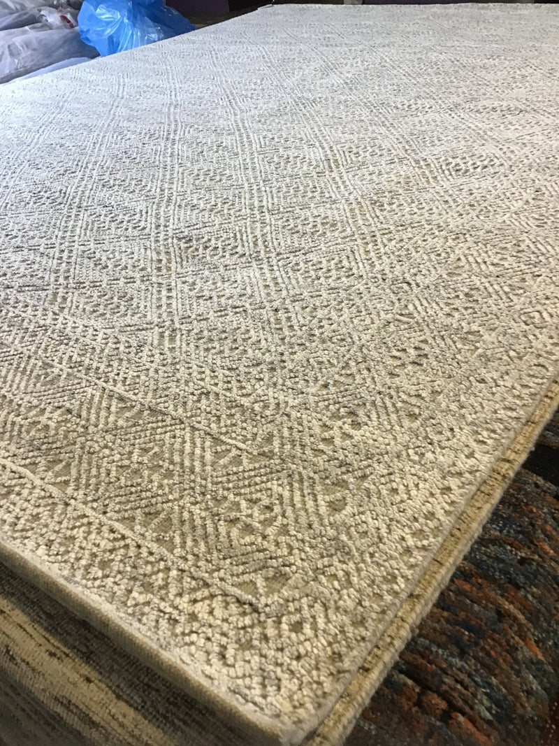 Francie 8x10 / 9x12 Natural and Ivory High-Low Hand-Knotted Rug | Banana Manor Rug Company