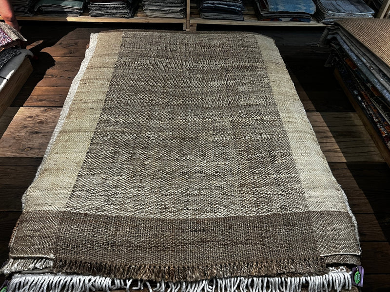 Gozer 5.3x7.6 Handwoven Natural Jute Rug | Banana Manor Rug Company