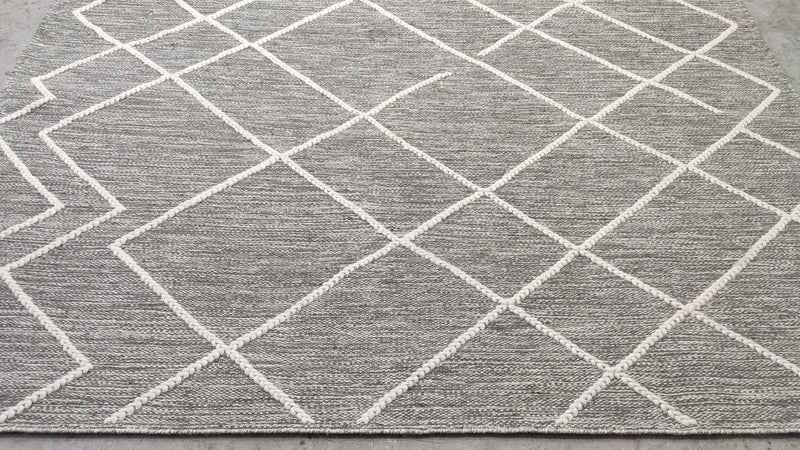 Grey and White Handwoven Modern Durrie Rug (Multiple Sizes) | Banana Manor Rug Company