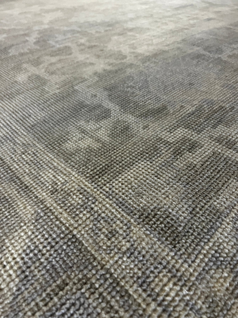 Helen O'Hara 8x8 Silver and Grey Hand-Knotted Oushak Rug | Banana Manor Rug Factory Outlet