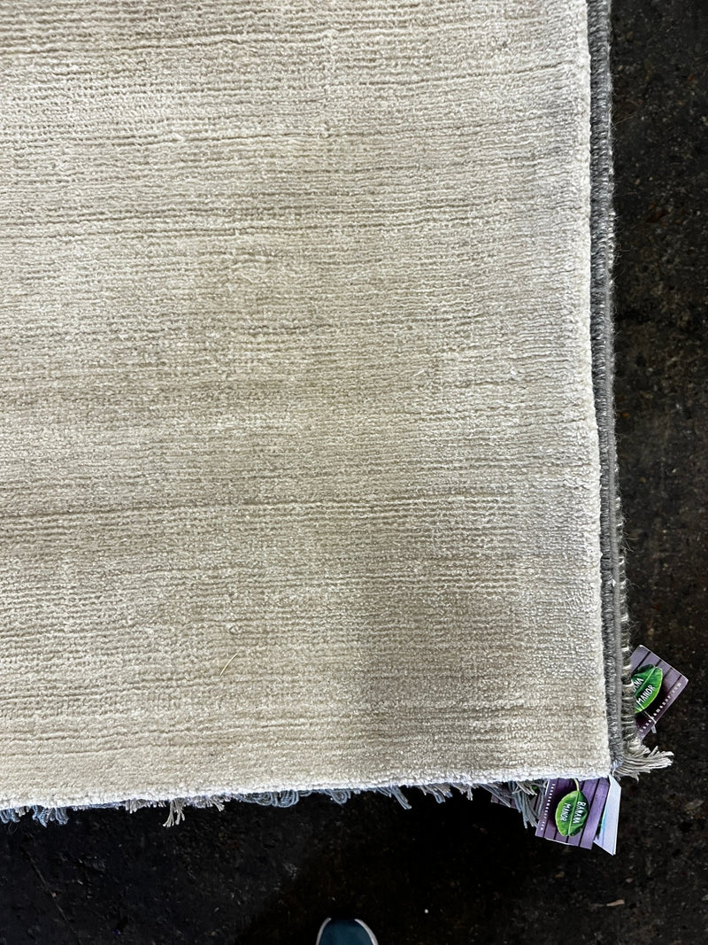 India Ivory Textured Handwoven Rug | Banana Manor Rug Company