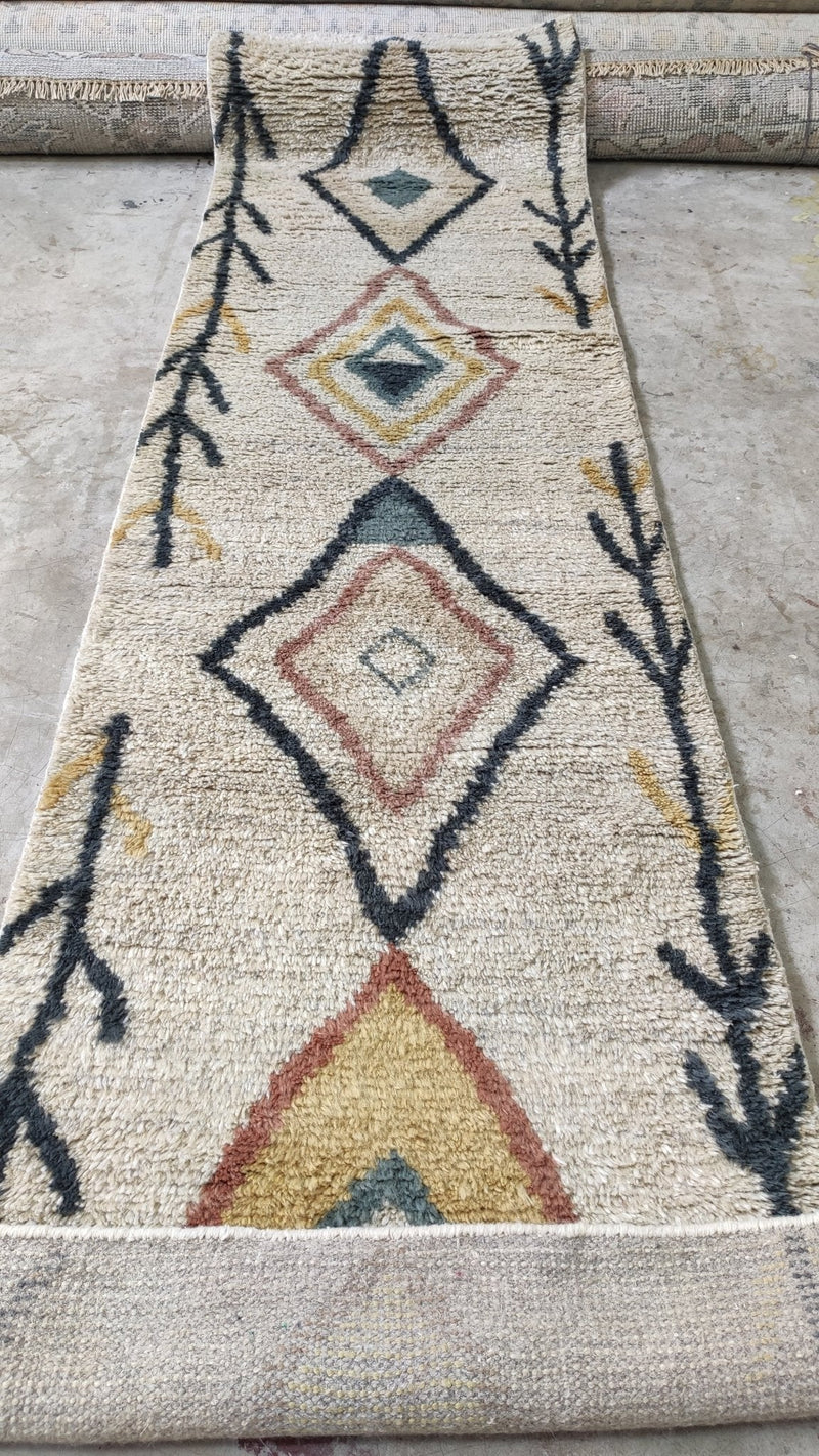 Ivory 2.9x9.3 Beige Hand-Knotted Runner | Banana Manor Rug Company