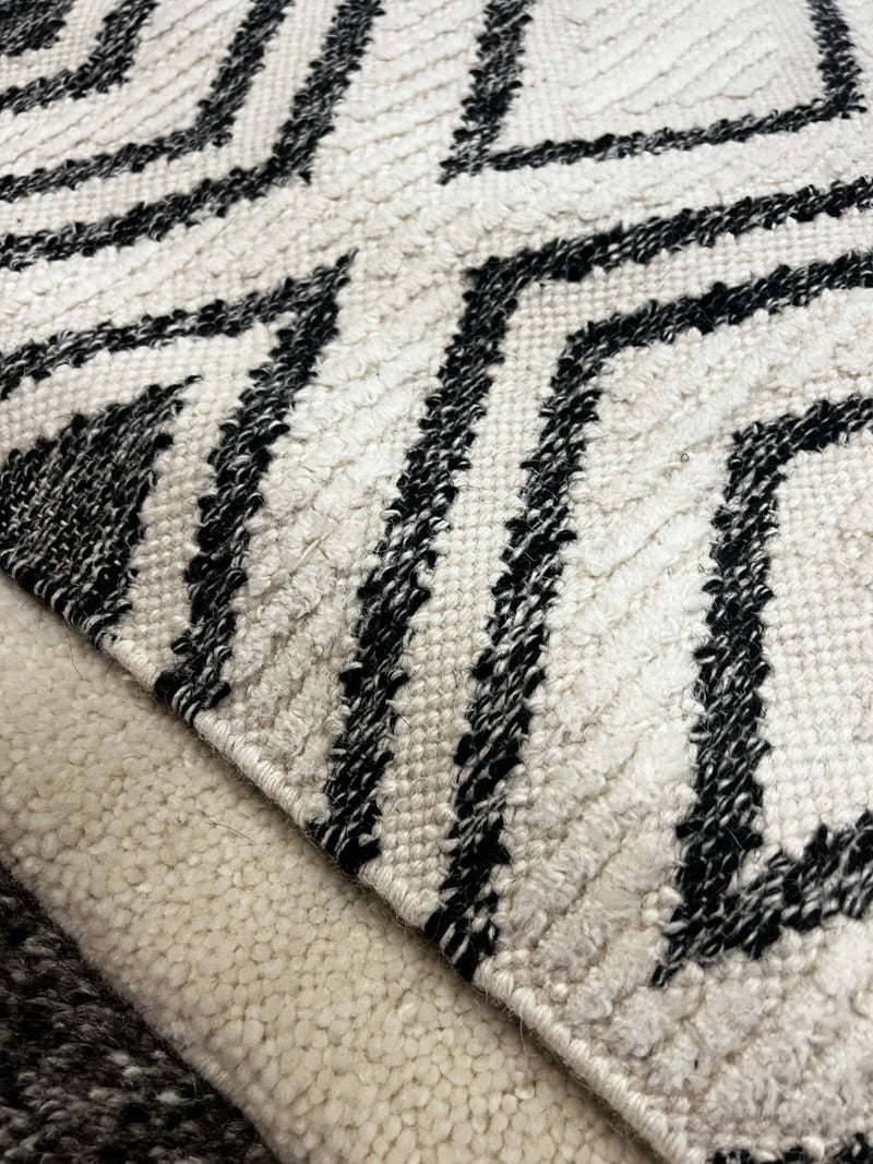 Jack Burton 5.3x8.3 Handwoven Black and White Moroccan Style Diamond Rug | Banana Manor Rug Company