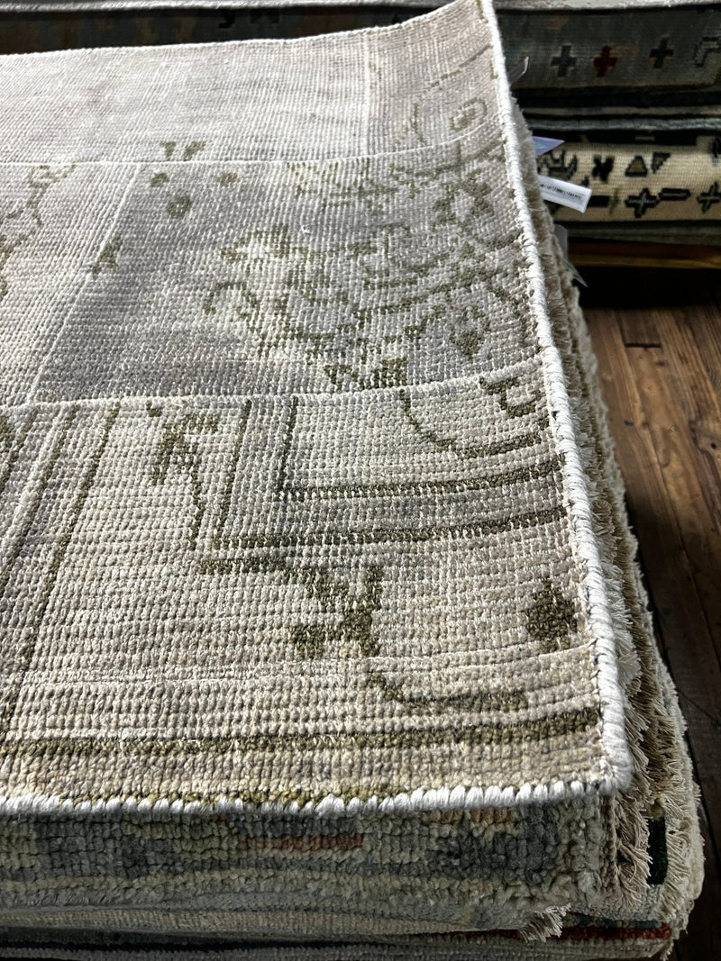 Jan Showers 2.6x6.9 Silver and Grey Patched Weave Hand-Knotted Oushak Runner | Banana Manor Rug Factory Outlet