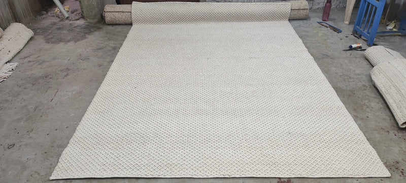 Jane Wiseman Handwoven Wool Durrie Ivory Loop 6.9x9 | Banana Manor Rug Company