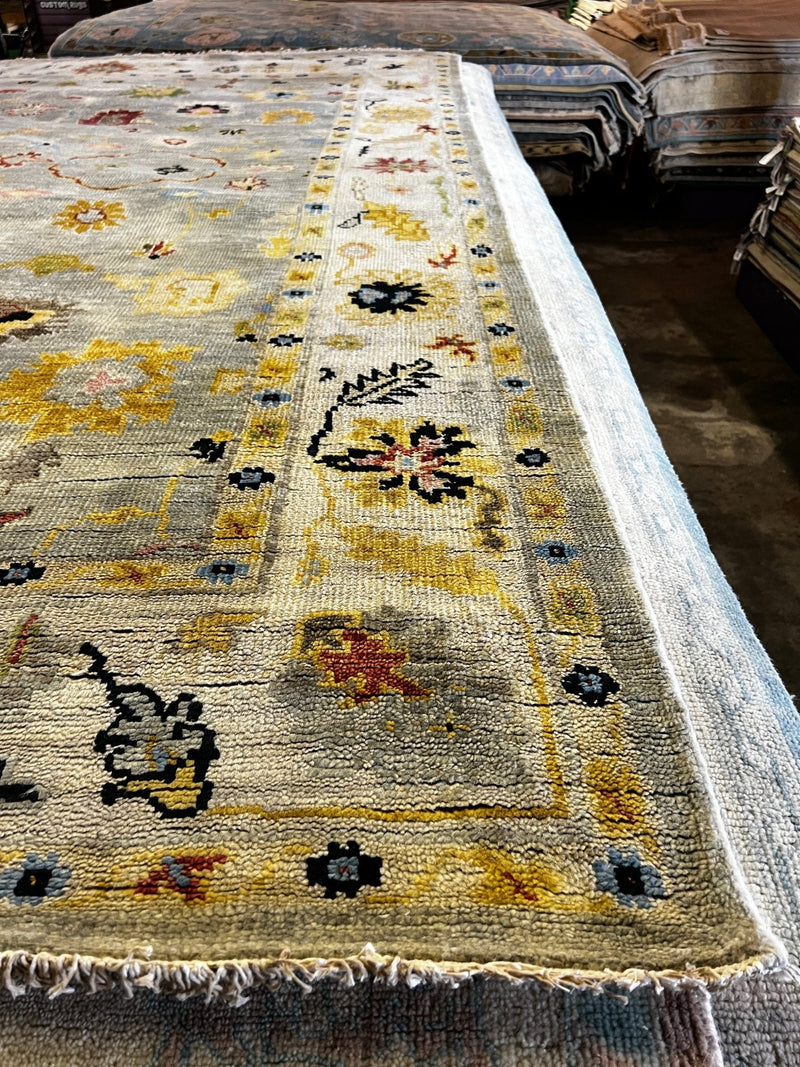 Janice Dickenson 8.9x11.6 Light Green and Ivory Hand-Knotted Oushak Rug | Banana Manor Rug Factory Outlet