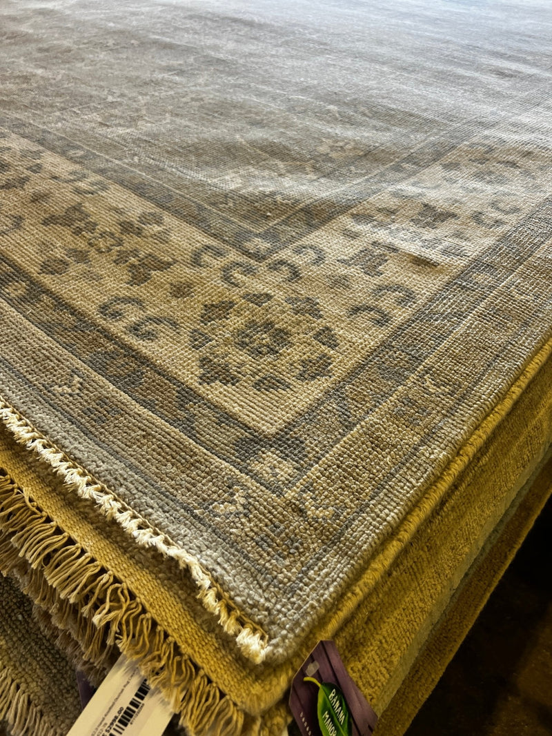 Jerry Hall 9x12 Grey and Ivory Hand-Knotted Oushak Rug | Banana Manor Rug Factory Outlet