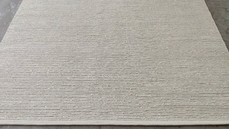 Jo Handwoven White Soumak Rug (Multiple Sizes) | Banana Manor Rug Company